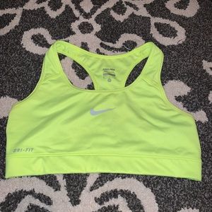 Nike sports bra M